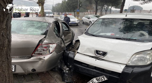 Aydın'da trafik kazasında ölü ve yaralılar var