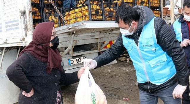 Dar Gelirli Ailelere 24 Ton Limon Dağıtıldı