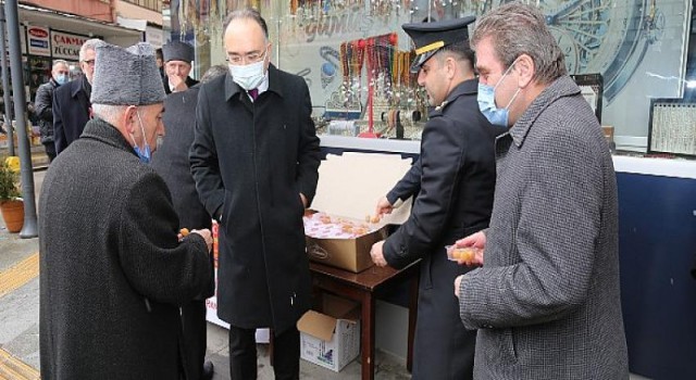 Gölcük’te Şehit Ailelerine 18 Mart Ziyareti