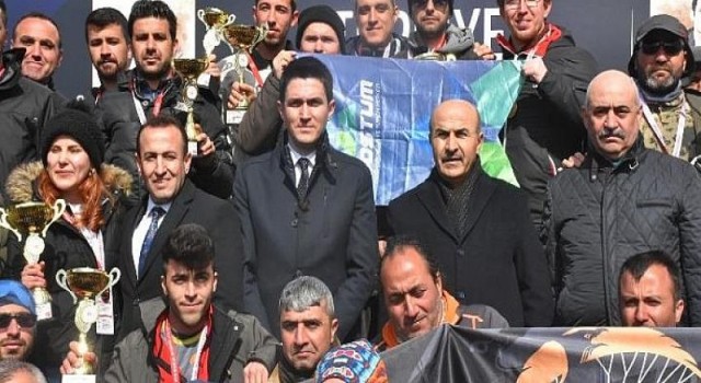 İnegöl Belediyespor Yamaç Paraşütünde Şampiyonluğu Bırakmadı