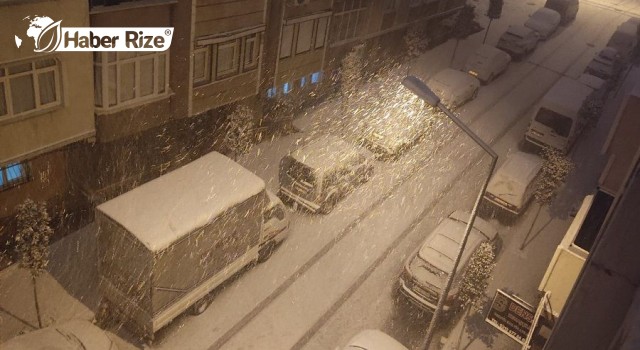 İstanbul'da yoğun kar yağışı