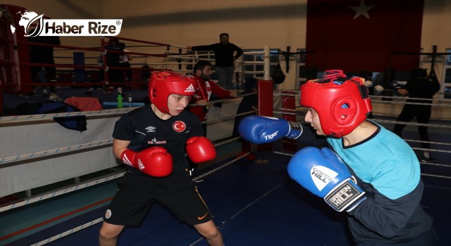 Kadın Boks Milli Takımı Avrupa'dan altın madalyalarla dönmek istiyor