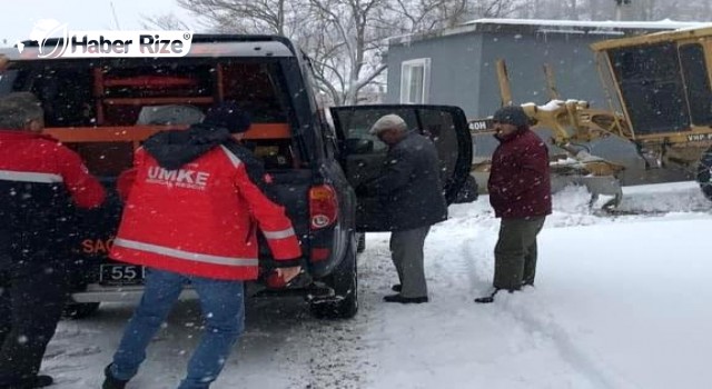 kar nedeniyle kapanan yollar açılarak mağduriyetler gideriliyor