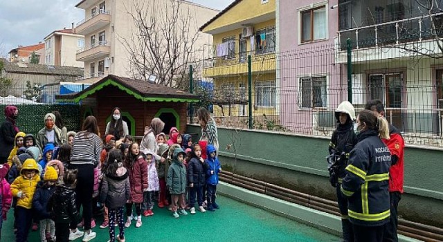 Kocaeli İtfaiyesinden her yaş grubuna yangın eğitimi