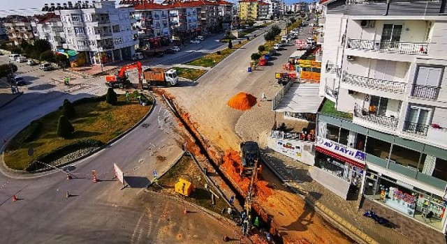 Manavgat’ın en büyük mahallesi Sarılar’da basınç sorunu çözülüyor