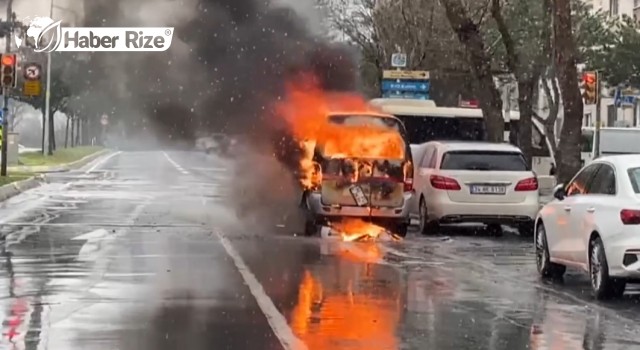 Minibüste çıkan yangın söndürüldü