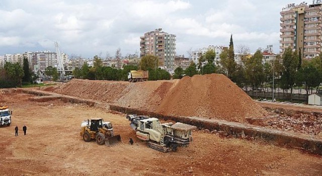 Tıp Fakültesi Otoparkına kavuşuyor