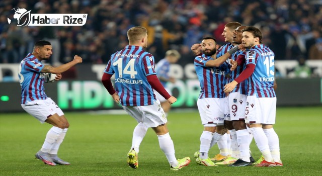 Trabzonspor: 2 - Göztepe: 2 (İlk yarı)