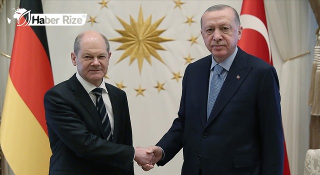 Erdoğan, Almanya Başbakanı Scholz ile telefonda görüştü