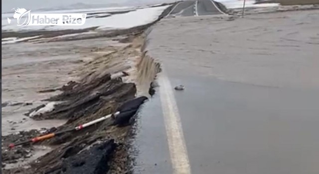 Eriyen kar suları nedeniyle 2 kara yolu ulaşıma kapatıldı