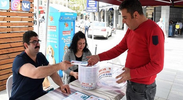 Hayvanseverlere Mama Kabı ve Broşür Dağıtıldı