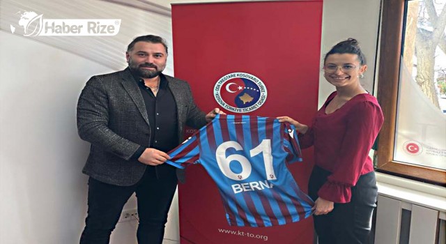 Kosova'da yaşayan Türk ailenin Trabzonspor sevgisi