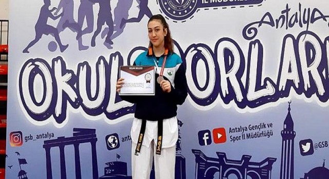 Osmangazili Taekwondocudan Bronz Madalya