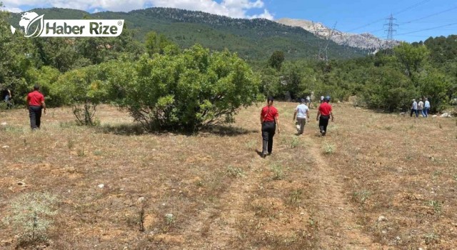 Akseki'de Kayıp Kadını Arama Çalışmaları Sürüyor