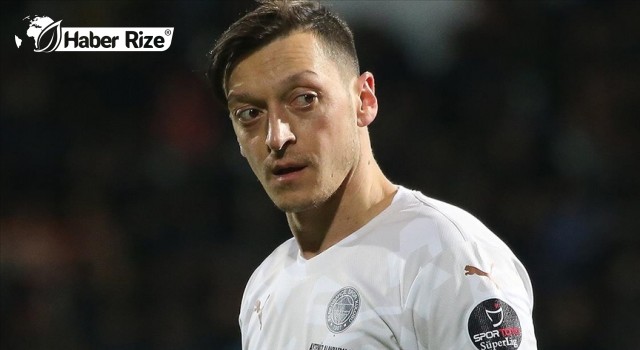 Mesut Özil, Fenerbahçe'de hayal kırıklığı yaşattı