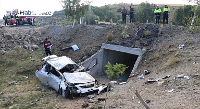 Otomobil menfeze düştü: 1 kişi öldü, 2 kişi yaralandı