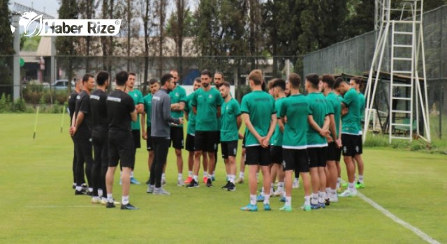 Sakaryaspor'un Yeni Sezon Hazırlıkları Sürüyor