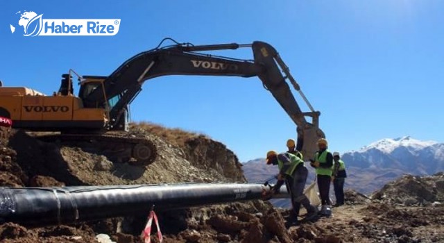 Yüksekova'ya Doğal Gaz Hattı Döşenmeye Başlandı