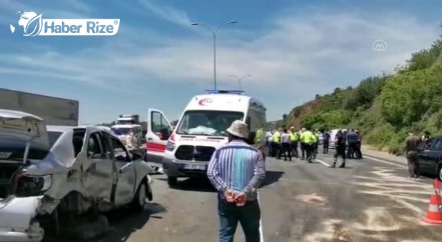 Anadolu Otoyolu'nda zincirleme trafik kazasında 7 kişi yaralandı