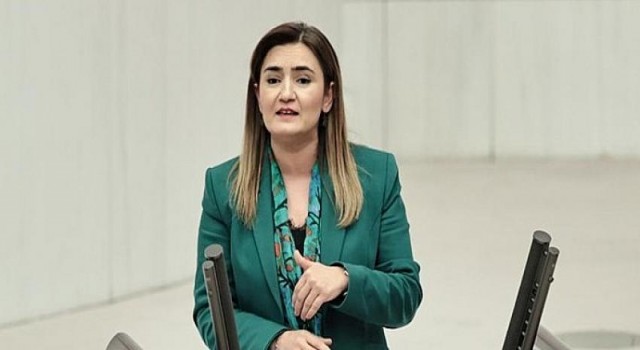 CHP İzmir Milletvekili Av. Sevda Erdan Kılıç: “Bakan Kurum’un cevabı ülkemizin ve topraklarının parsel parsel yabancılara peşkeş çekildiğini ortaya koymaktadır”