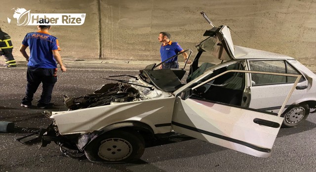 Tünel içerisinde takla atan otomobilin sürücüsü ağır yaralandı