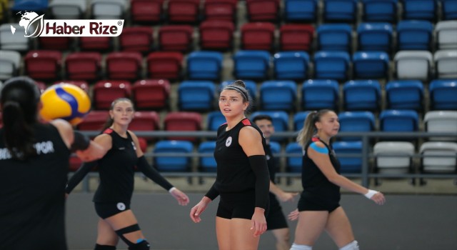 Bolu Belediyesporlu voleybolcular, yeni sezonda başarılı olacaklarına inanıyor