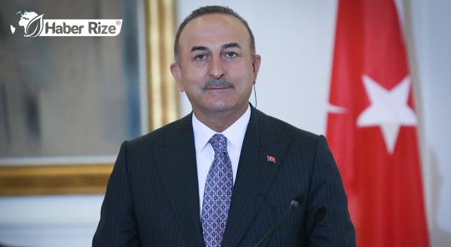 Çavuşoğlu'ndan Yunanistan'a: Başkalarının maşası olmayın