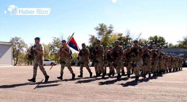 Elazığ'da komandolar dualarla Suriye'ye uğurlandı