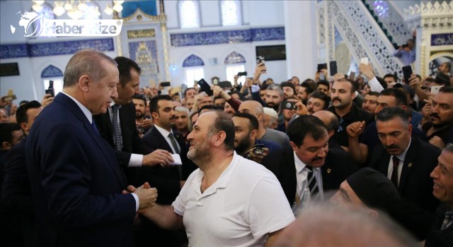 Erdoğan, cuma namazı sonrası konuştu