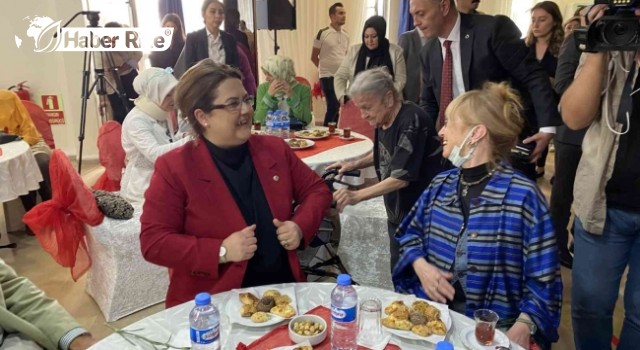 Aile ve Sosyal Hizmetler Bakanı Yanık'tan, Mersin'de