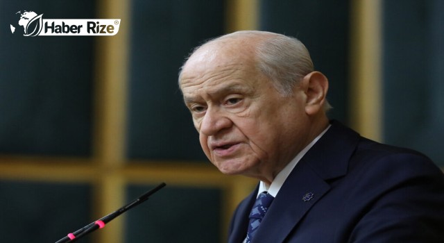 Bahçeli: Başörtüsüyle ilgili Anayasa değişikliğini destekleyeceğiz