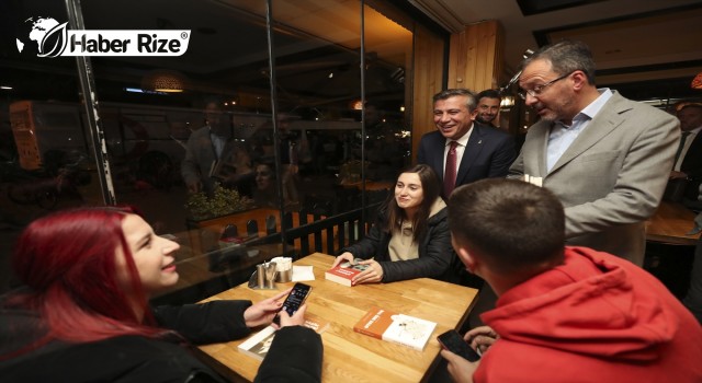 Bolu'da gençlerle buluşan Bakan Kasapoğlu, çeşitli ziyaretlerde bulundu