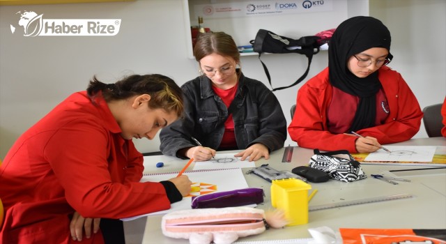 Slovakya'dan gelen öğrenciler Trabzon'da eğitimi aldı