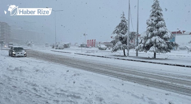 Soğuklar başladı, kar yolda