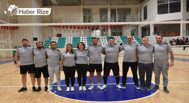 "Voleybol Cumhuriyet Kupası" turnuvası sona erdi