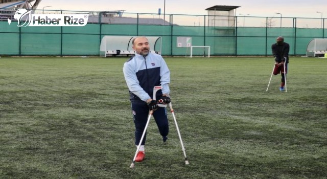 Ampute takım kaptanından depremzede kadına destek