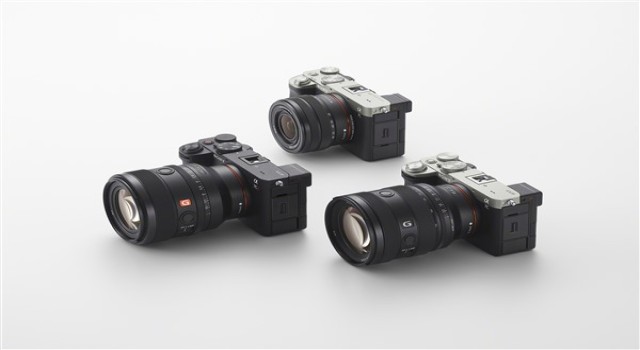 Sony Alpha 7C serisine ait 2 yeni kamerayı kullanıcılarıyla buluşturuyor