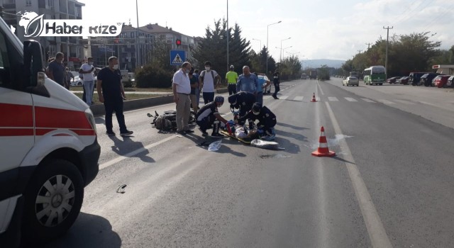 Otomobille çarpışan motosikletteki çift öldü