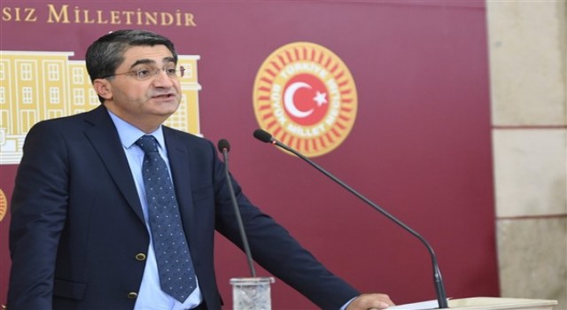 Ekmen: ”Kamu kuruluşları ve belediyelerdeki suistimalin önüne geçilmesi gerekiyor”