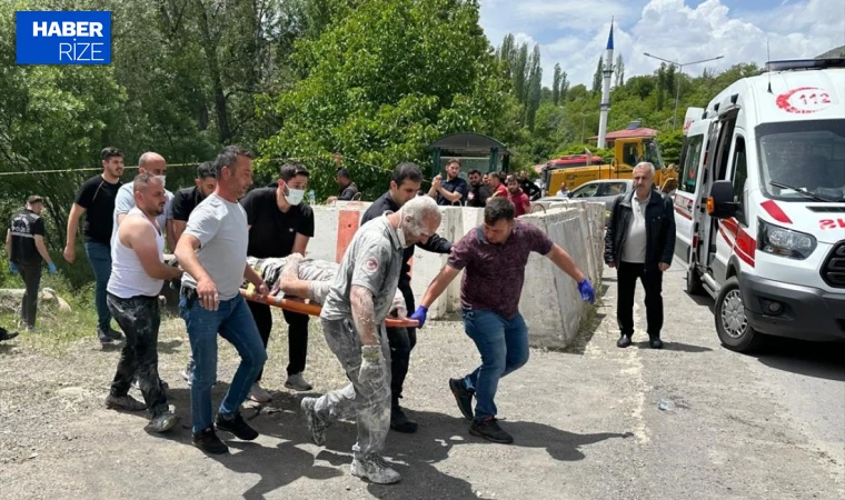 Erzurum'da un yüklü kamyon şarampole devrildi, 1 kişi öldü, 1 kişi yaralandı