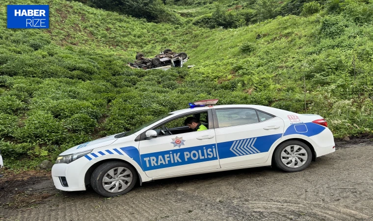 Rize’de çay bahçesine yuvarlanan kamyonetteki 4 kişi yaralandı