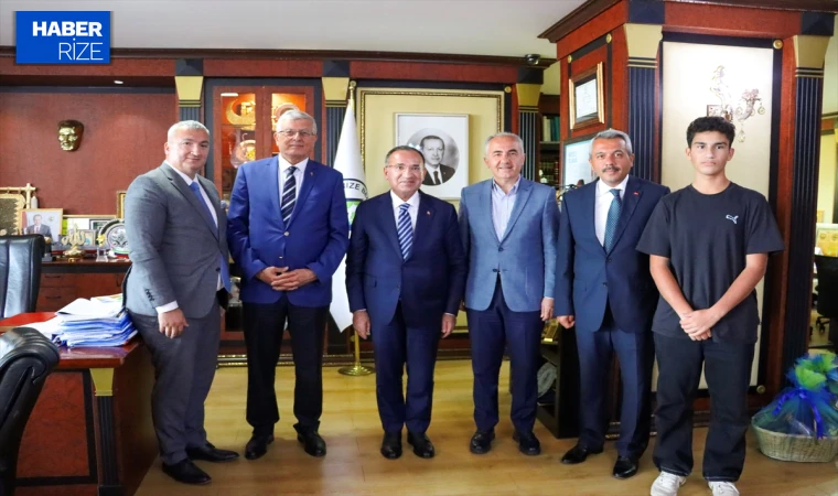 TBMM Başkanvekili Bekir Bozdağ, Rize'de ziyaretlerde bulundu