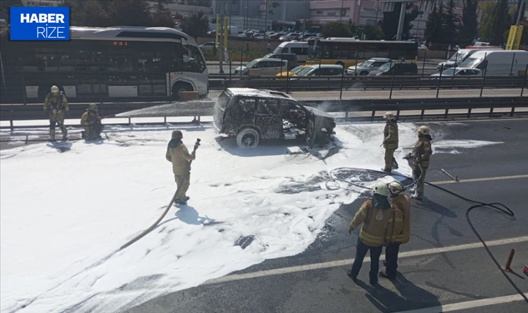 Araç yangını nedeniyle D-100 Edirne istikameti trafiğe kapandı