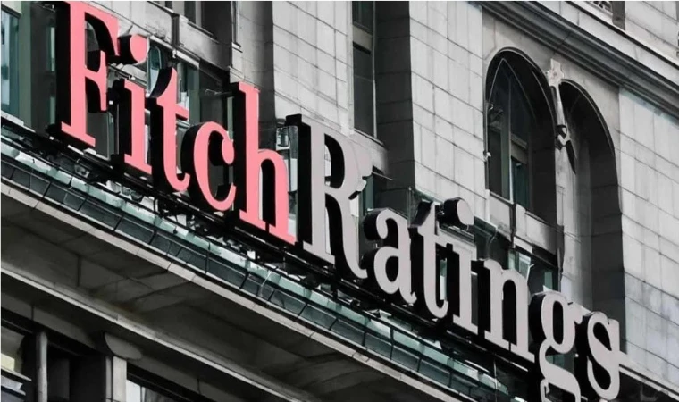 Fitch Ratings Türkiye’nin kredi notunu ”BB-”ye yükseltti