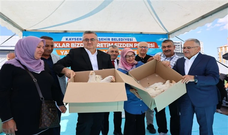 Kayseri’de kadın üreticilere 10 bin yarka yumurta tavuğu dağıtıldı