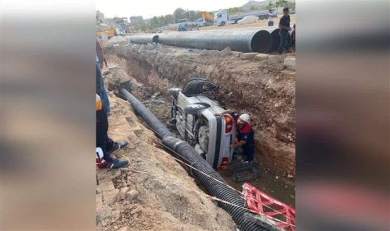 Şanlıurfa’da otomobil sulama kanalına uçtu