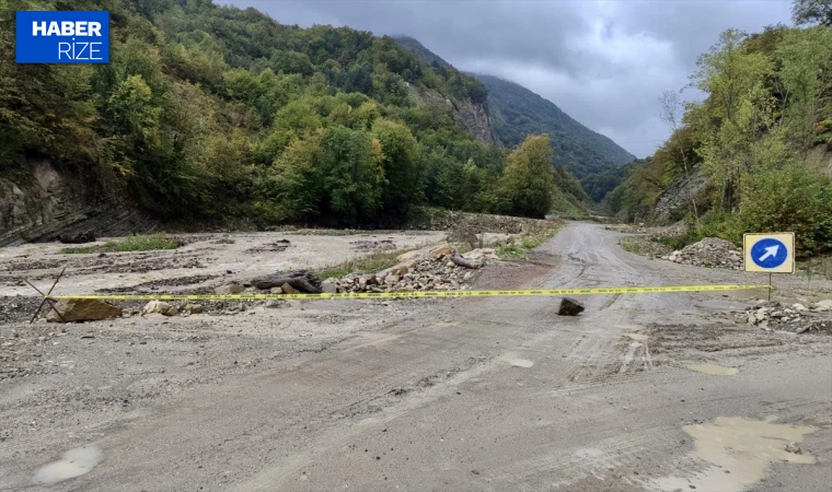 Sinop’ta su taşkını riskine karşı bazı yollar trafiğe kapatıldı