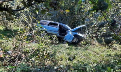 Şarampole devrilen otomobildeki 1 kişi öldü, 3 kişi yaralandı