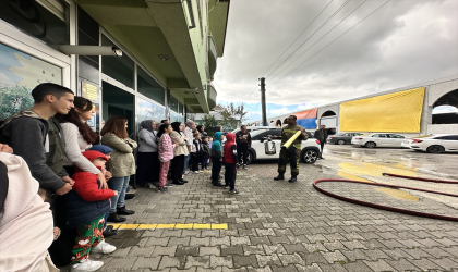 Özel gereksinimli çocuklara Düzce’de yangın eğitimi verildi