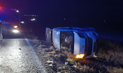 Otomobille hafif ticari aracın çarpışması sonucu 7 kişi yaralandı